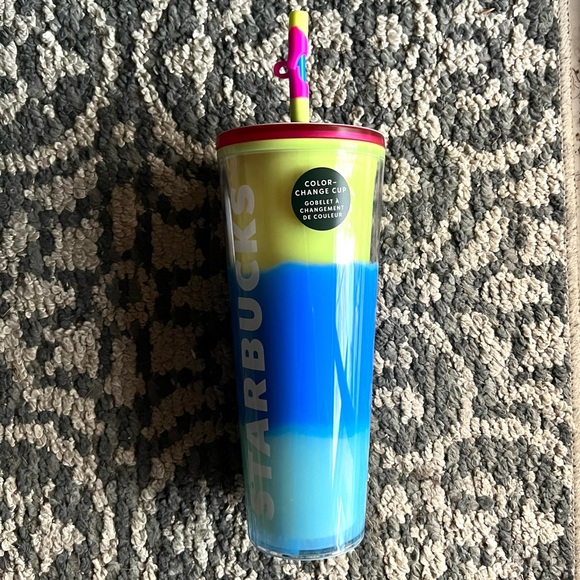 Starbucks Spring 2023 Colour Changing Tumbler with Silicone Straw Topper… - Picture 3 of 7